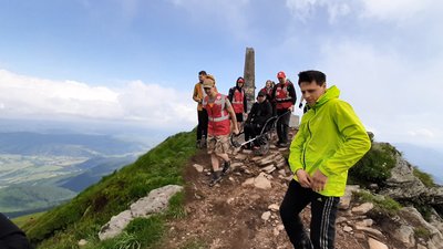 Інклюзивні походи в гори: проєкт «On3Wheels — Фонд здійснення мрій» відкрив 4-й сезон