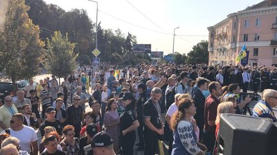 У Полтаві підняли найвищий прапор в області: як це було У Полтаві підняли найвищий прапор в області: як це було