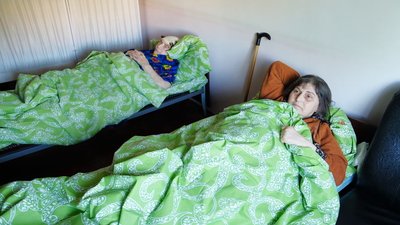 Евакуювали із зони бойових дій: у вінницькому пансіонаті перебуває 15 переселенців Евакуювали із зони бойових дій: у вінницькому пансіонаті перебуває 15 переселенців