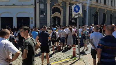 Організатора акції "Я вимагаю доріг" у Чернівцях оштрафували на 34 тисячі гривень