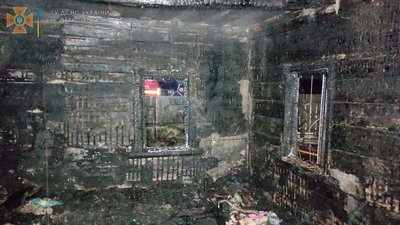 Є дві версії пожежі, у якій загинула бабуся і троє дітей на Чернігівщині, – ДСНС