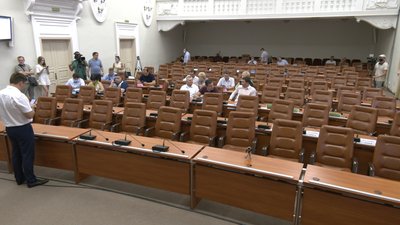 "ЄС" та "Слуга народу" пояснили, чому їх депутати не з'явилися на сесію Запорізької міськради