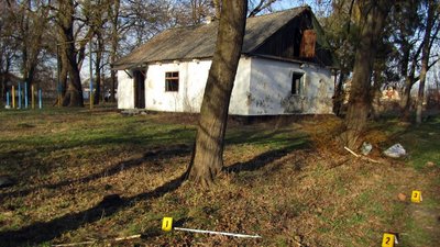На Хмельниччині засудили підлітка, який розбив голову пенсіонерові