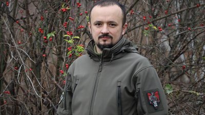Військовослужбовець Андрій на псевдо "Ворон"