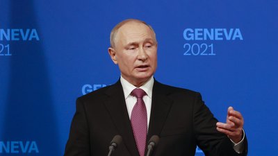 Президент РФ Володимир Путін на пресконференції після переговорів із президентом США Джо Байденом, Женева, 16 червня 2021 року