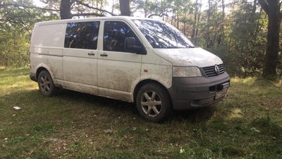 Тікали і ховалися в лісі: на Волині затримали контрабандистів