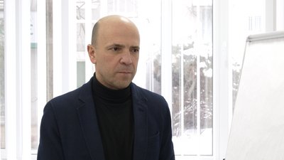 Чи зможуть мешканці будинку на вулиці Коцюбинського отримати ділянку під прибудинкову територію