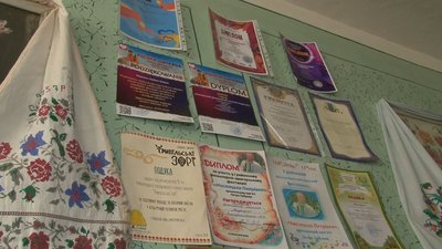 Фольклорний колектив "Надвечір'я" з Черкащини допомагає ЗСУ Фольклорний колектив "Надвечір'я" з Черкащини допомагає ЗСУ