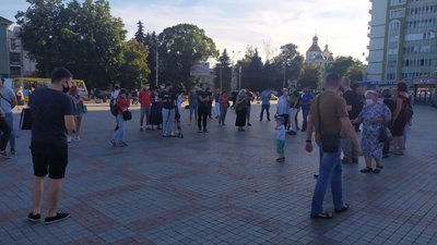 У Рівному вийшли на акцію солідарності із білоруським народом У Рівному вийшли на акцію солідарності із білоруським народом