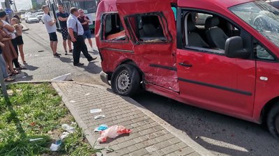 ДТП на Соборності у Луцьку: серед травмованих – дитина ДТП на Соборності у Луцьку: серед травмованих – дитина
