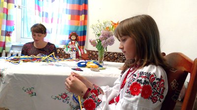 За рік майже 50 тисяч гривень: як дев'ятирічна вінничанка допомагає ЗСУ За рік майже 50 тисяч гривень: як дев'ятирічна вінничанка допомагає ЗСУ