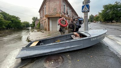 Житомиряни передали 37 тонн допомоги жителям Херсонщини Житомиряни передали 37 тонн допомоги жителям Херсонщини