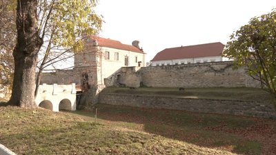 Замок Замок