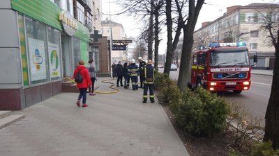 В центрі Житомира пожежа – загорілася аптека В центрі Житомира пожежа – загорілася аптека