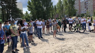 У Чернігові жителі мікрорайону Масани протестують проти будівництва газової заправки У Чернігові жителі мікрорайону Масани протестують проти будівництва газової заправки