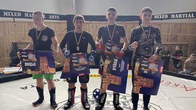 Спортсмени з Кам’янського вибороли 11 медалей на чемпіонаті України з козацького двобою