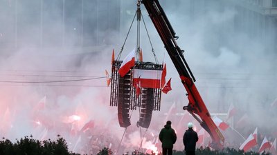 Польські націоналісти вийшли на вулиці у День незалежності, сталися сутички