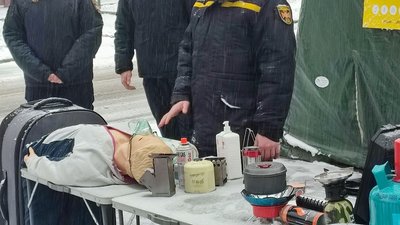 Черкаські рятувальники розповіли, як користуватися генераторами та газовими пальниками Черкаські рятувальники розповіли, як користуватися генераторами та газовими пальниками