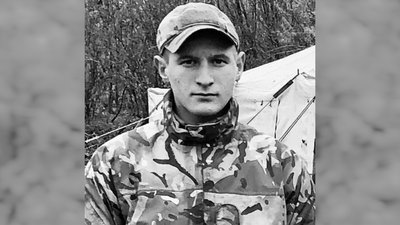 Десятеро бійців з Кіровоградщини загинули у війні з РФ Десятеро бійців з Кіровоградщини загинули у війні з РФ
