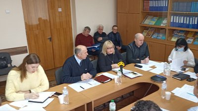 Житомирська облрада вирішила провести аудит по виплатах зарплат у Довбиській школі-інтернаті
