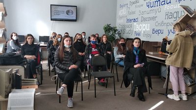 У тернопільській бібліотеці відкрили виставку до 155-річчя Михайла Грушевського