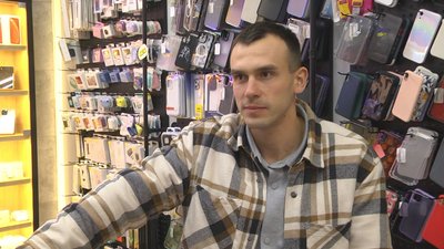 Зарядні прилади, ліхтарики, свічки: як волиняни обходились без світла Зарядні прилади, ліхтарики, свічки: як волиняни обходились без світла