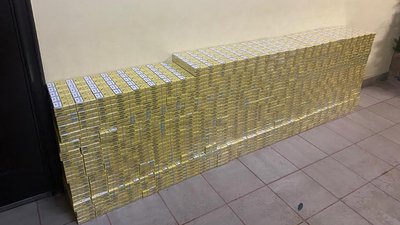 Покинуті цигарки біля кордону з Румунією знайшли закарпатські прикордонники Покинуті цигарки біля кордону з Румунією знайшли закарпатські прикордонники