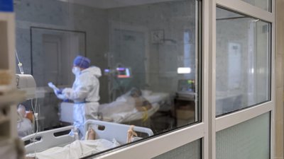 "У нас пацієнти говорили: "Виживу, обов’язково піду на щеплення". Завідувачка реанімації у Харкові