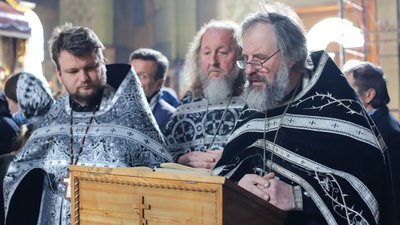 «Я готова зустрітися з цією небезпекою». Як пройшов Великдень у храмах Дніпра