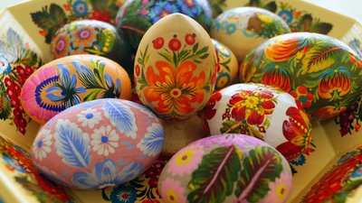 У Дніпрі презентують виставку петриківського розпису «Наступність поколінь» У Дніпрі презентують виставку петриківського розпису «Наступність поколінь»