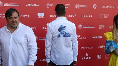 Першими переглядають стрічку "Довбуш": як у Чернівцях минає перший день Одеського кінофестивалю
