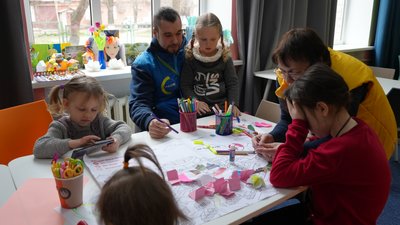 Освіта у Херсоні. Як у місті під щоденними обстрілами організували навчання дітей Освіта у Херсоні. Як у місті під щоденними обстрілами організували навчання дітей