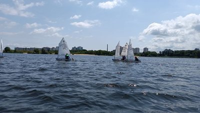 Призерів відзначили олімпійськими сувенірами: у Черкасах відбулися вітрильні перегони Призерів відзначили олімпійськими сувенірами: у Черкасах відбулися вітрильні перегони