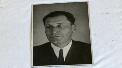 "Звинуватили у співпраці з нацистами і дали 10 років в'язниці". Кропивничанка про репресованого батька "Звинуватили у співпраці з нацистами і дали 10 років в'язниці". Кропивничанка про репресованого батька