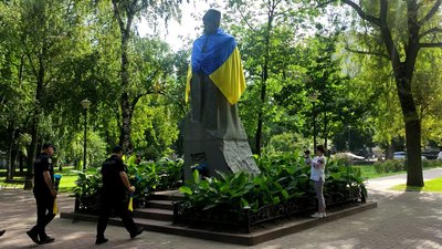 До Дня Незалежності України у Хмельницькому вшанували пам’ять полеглих героїв