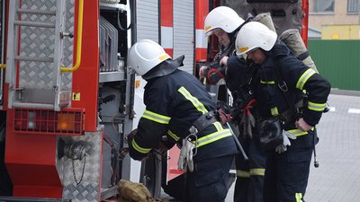 У Миколаєві відбулись навчання бійців гарнізону цивільного захисту У Миколаєві відбулись навчання бійців гарнізону цивільного захисту