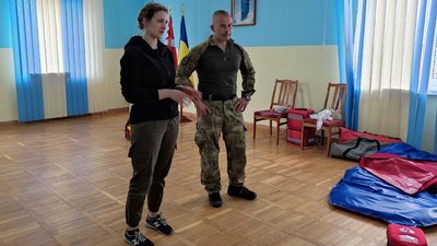 Польський волонтер навчав медиків у Луцьку, як допомагати пораненим у бою Польський волонтер навчав медиків у Луцьку, як допомагати пораненим у бою