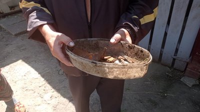 "Стріляли цілий день" — мешканці села Грабовське розповіли про обстріл зі сторони Росії "Стріляли цілий день" — мешканці села Грабовське розповіли про обстріл зі сторони Росії
