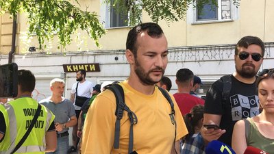 В Одесі люди мітингували через побиття ветерана АТО Тараса Червнявського. Що відбувається В Одесі люди мітингували через побиття ветерана АТО Тараса Червнявського. Що відбувається