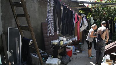 Двір будинку на вулиці Бабеля, 31. Двір будинку на вулиці Бабеля, 31.