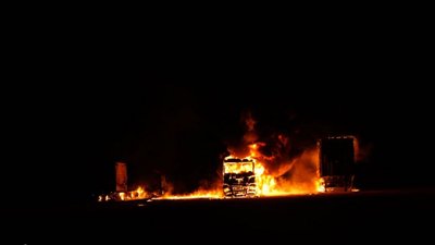 Вантажівка горить в одному із районів Запоріжжя після атаки РФ