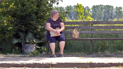 Люди займають чергу на маршрутку: на дачному масиві біля Луцька – проблема з доїздом Люди займають чергу на маршрутку: на дачному масиві біля Луцька – проблема з доїздом