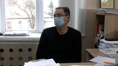 Зламані хрести, пошкоджені пам'ятники – в Ніжинському районі зруйнували могили під час вирубки дерев Зламані хрести, пошкоджені пам'ятники – в Ніжинському районі зруйнували могили під час вирубки дерев