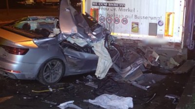 У Харкові водій Audi врізався у вантажівку MAN