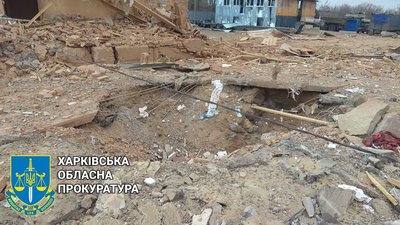 У Чугуєві російські окупанти обстріляли підприємство: загинув чоловік У Чугуєві російські окупанти обстріляли підприємство: загинув чоловік