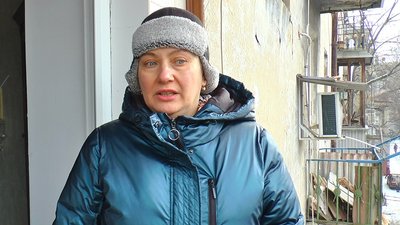 "Гримнуло, боляче, темрява": жителі зруйнованого будинку розповіли про ракетний удар по Краматорську "Гримнуло, боляче, темрява": жителі зруйнованого будинку розповіли про ракетний удар по Краматорську