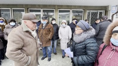 У Львові працівників заводу ЛОРТА знову не впустили на роботу У Львові працівників заводу ЛОРТА знову не впустили на роботу