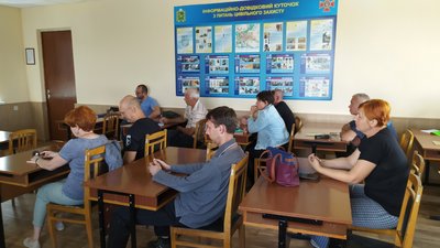 У Харкові охоронців та волонтерів навчали, як поводитися під час обстрілів У Харкові охоронців та волонтерів навчали, як поводитися під час обстрілів