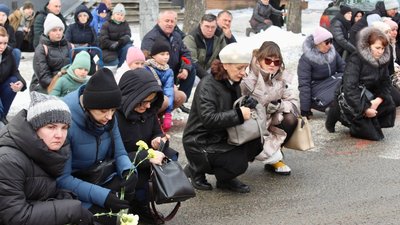 На Черкащині поховали загиблого героя Антона Кузьменка На Черкащині поховали загиблого героя Антона Кузьменка