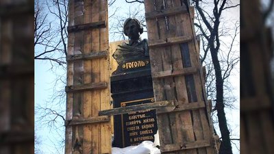 У Ніжині від російських обстрілів рятують перший пам’ятник Гоголю в світі
